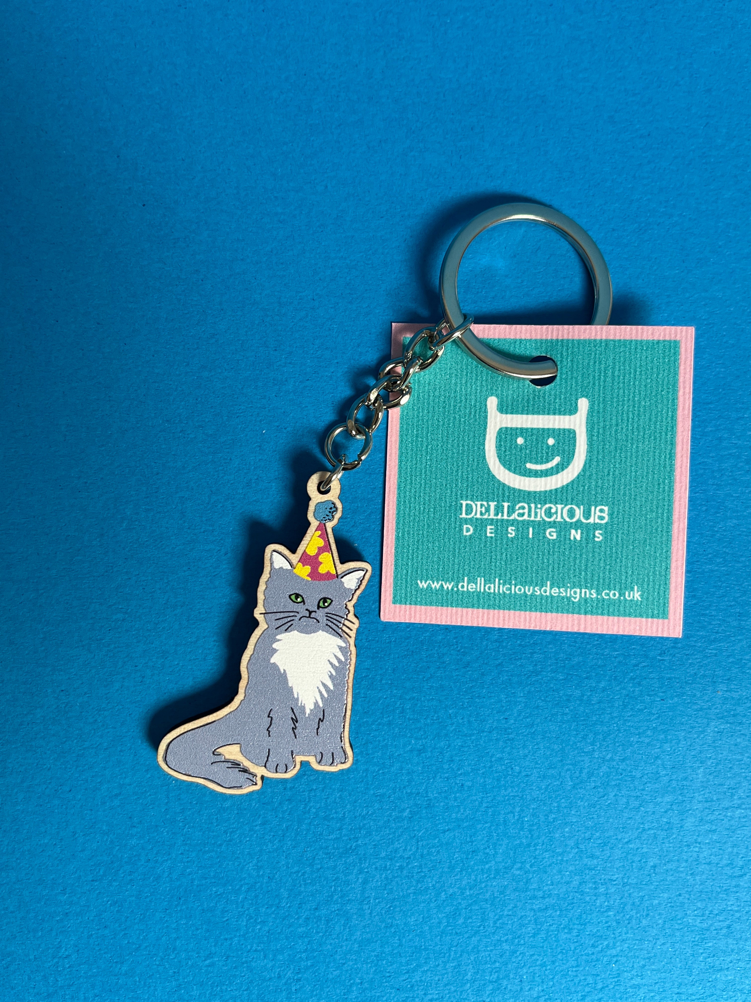 Cat in Party Hat Wooden Keyring – Cute Illustrated Design