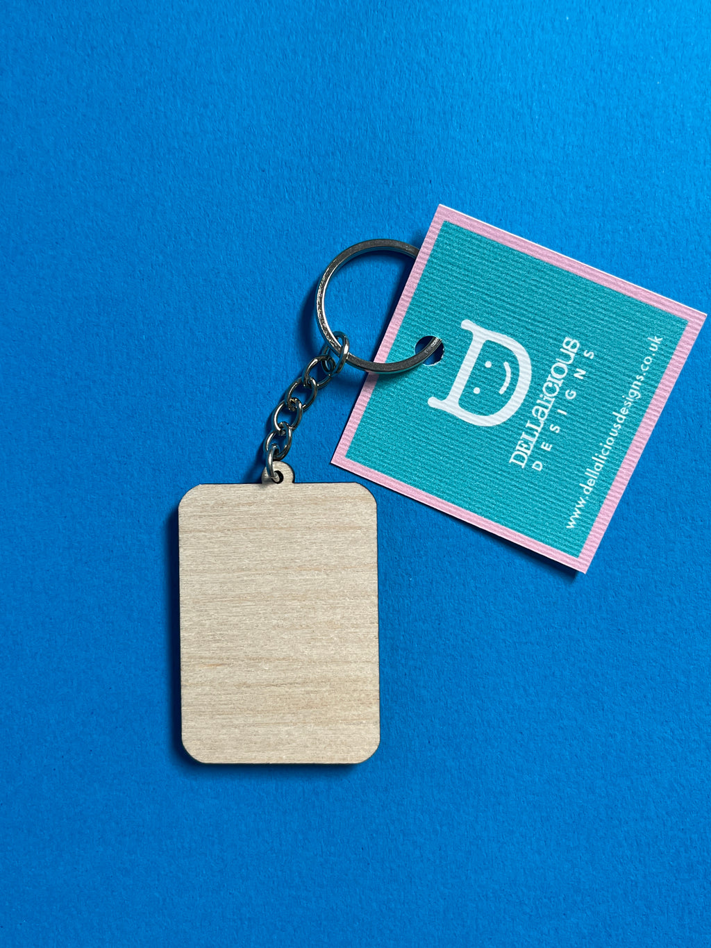 Peach Wooden Keyring – Feeling Peachy Illustrated Design